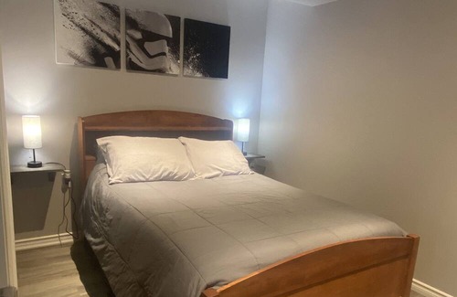 Sundridge Casa | Downtown Belmont & Main - Lower level
