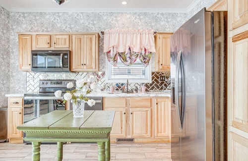 Saint Mary's Cabaña | Cottage in Idaho Springs by St Mary's Glacier!