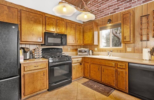 Whispering Forest Cabina | Antelope Views Big Bear~Pool Table~Relaxing Retreat