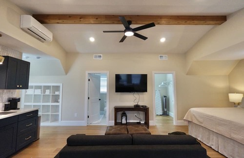 Greer Casa | Suburban Studio in Prime Area on Large Quiet Lot- GSP Airport, Greer, Greenville