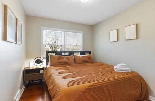 Lee's Summit Casa | Charming Home <1mile From Downtown Lees Summit