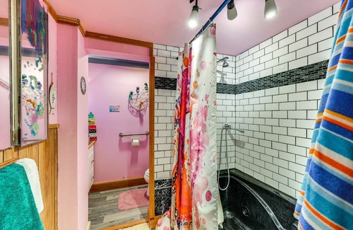 Pine Ridge Cabina | Rural Oden Retreat on 14 Acres w/ Fire Pit!
