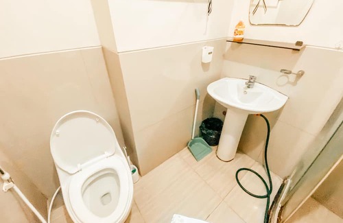 Legazpi Village Condominio | Cozy 1-bedroom condo in Makati with Pool, Gym, Sauna, WiFi, AC, and Netflix