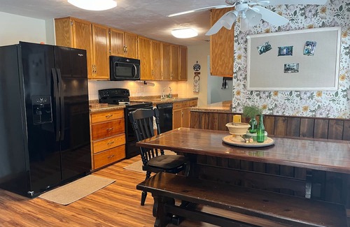 Wellston Cabina | Serenity Ridge - Private 3 bedroom cabin on 23 acres adjoining federal property