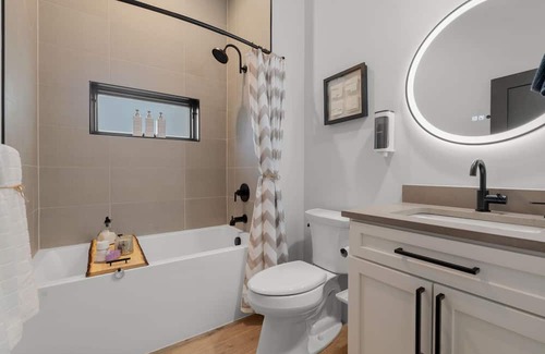 Old Town Casa | US OPEN High-Tech Custom Home in the Village of Pinehurst! Walking distance!