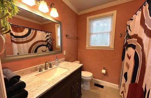 Montclair Casa | Stylish home close to Masters, University, Hospital and Restaurants. Large yard!