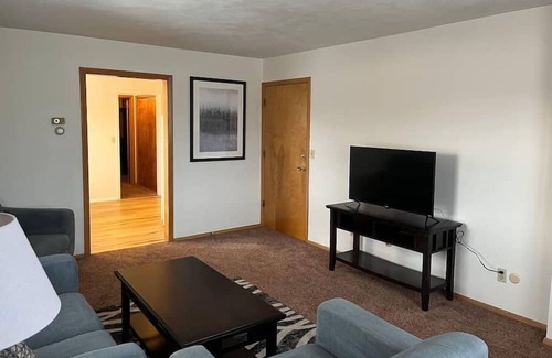 Midtown Apartamento | Entire apartment close to downtown - 2 queen beds