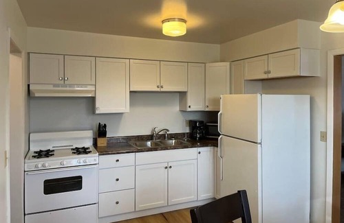 Midtown Apartamento | Entire apartment close to downtown - 2 queen beds
