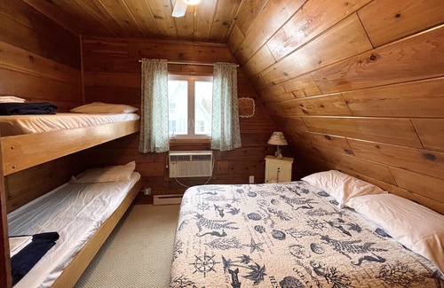 Stevensville Casa | Chalet on the Lake 100 w/ Beach Access, Pools, Sport Courts, Fishing Pond & more!