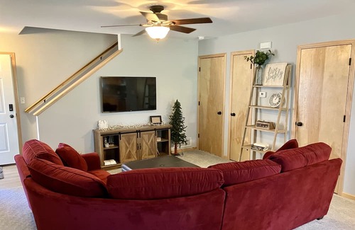 Lincoln Casa | Cozy in Coralville