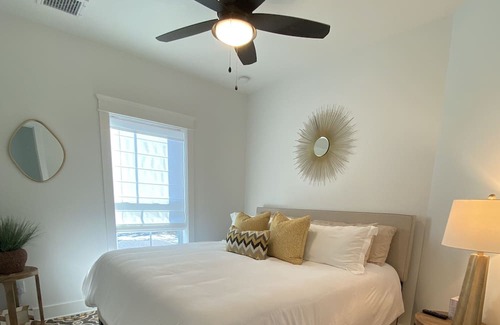 Cape San Blas Casa | Superb 5-bedr home on Cape San Blas w/WiFi, AC, Pool access, 4 min walk to beach