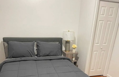South Side Apartamento | Modern 2 bedroom.