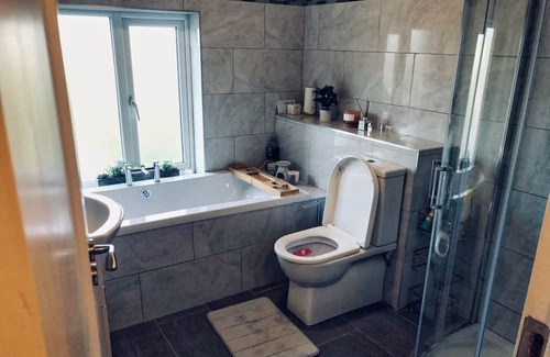 Drogheda Casa | Cozy 1-bedroom in charming house with WiFi