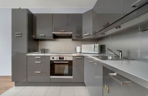 Krzyki Apartamento | Modern Apartment With Balcony by Renters
