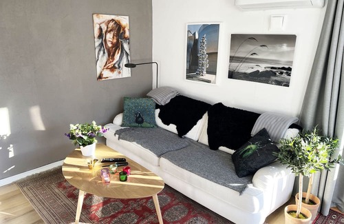 Bjorkoby Casa | Nice cottage located by the lake Nömmen in Björköby | SE07056