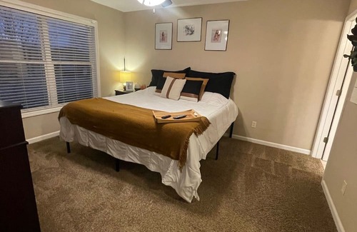 Cape Girardeau Casa | Great Home for Eclipse!!! 2 night min. sleeps 6 3 bed 3 bath