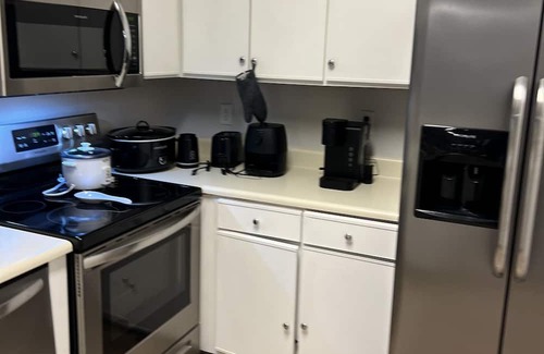 Huntsville Apartamento | 2bd/2ba Apartment near Mid-City, RSA, OU, UAH, Res.Park, Hospitals, VBCC, Orion