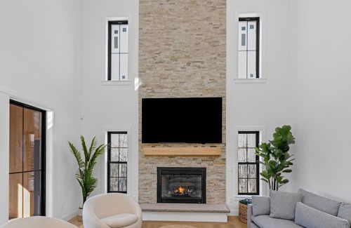 Poughkeepsie Casa | Spacious New 5-bedroom holiday house in lovely Hudson Valley
