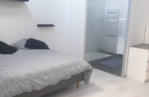 Croixanvec Casa | Homerez - Spacious house for 8 ppl. with swimming-pool, jacuzzi and terrace