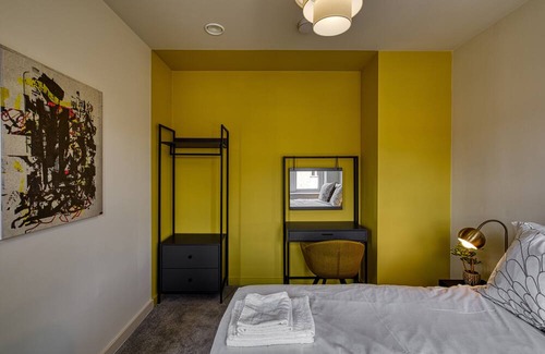 Southport Apartamento | Renaissance 1: 1 BR in Southport's Premier Block