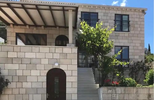Medvinjak Apartamento | Charming apartment for two in Korčula