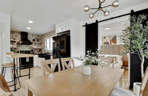 Terrell Heights Casa | Cozy 4-bedroom 2 King, 2 Queen- 10 min from SAT