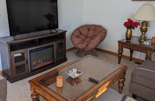 Harborcreek Casa | Charming 3-bedroom building in Harborcreek with WiFi, AC. Private and quiet