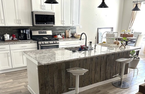 Georgetown Casa | Lovely, clean, quiet in Round Rock with WiFi, private entry, peaceful backyard