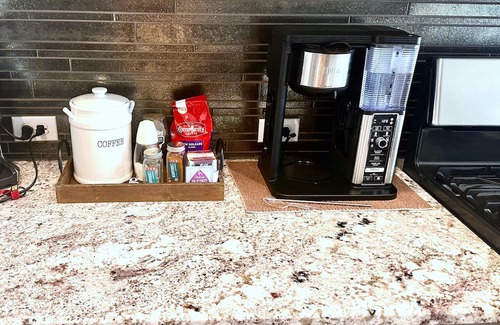 Georgetown Casa | Lovely, clean, quiet in Round Rock with WiFi, private entry, peaceful backyard