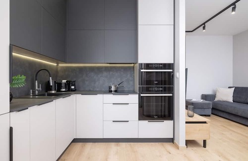 Pradnik Czerwony Apartamento | Bright Apartment Kraków by Renters