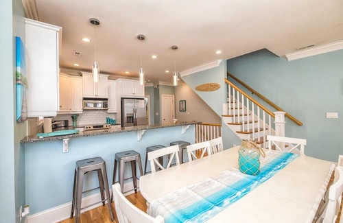 Wilmington Beach Casa | Spacious 6-bedroom ocean view home, 1 minute walk to beach!