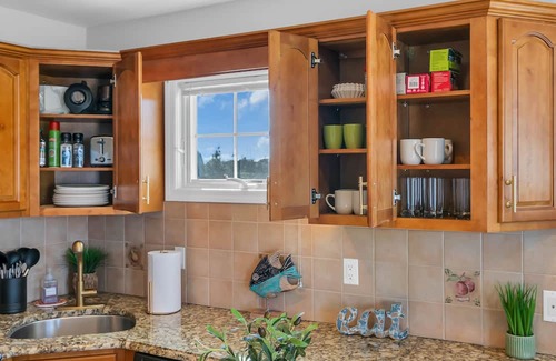 Seaside Heights Apartamento | Walk To Beach, Parking for 3 cars, Towels + Linens Included, 4 beach badges