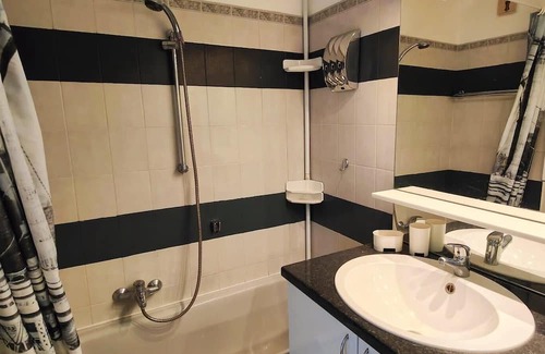 Frejus Plage Apartamento | Love nest with balcony, close to the sea