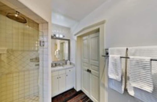 Historic Eastside Apartamento | Luxury 2 Bedroom - Palacio Azul #1