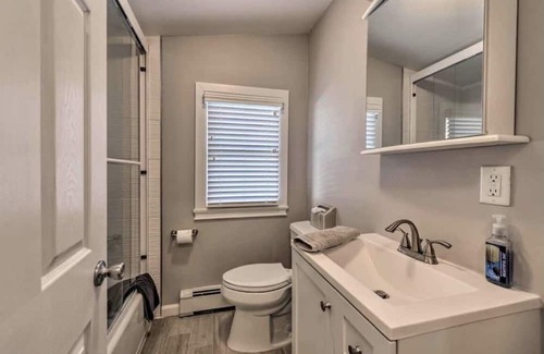 Point Pleasant Apartamento | 1 Mile to Point Pleasant Boardwalk and .5 mile to Charlie's of Bay Head!