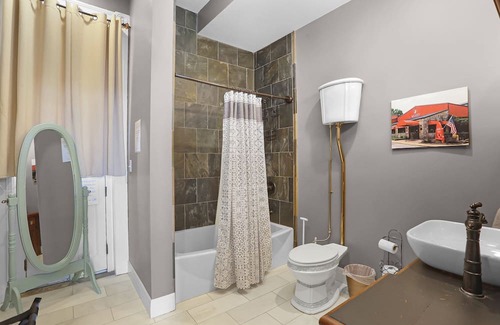 Washington Casa | Private Room w/ Shared Bath