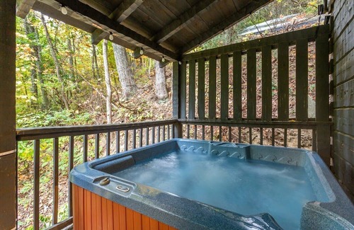 Chalet Village Cabina | Gatlinburg Cabin By The Trees
