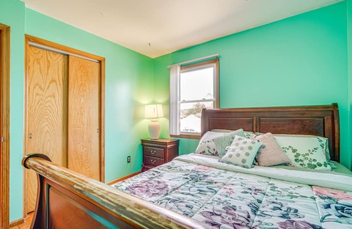 Point Pleasant - Toms River Casa | Family-Friendly Toms River Home, 3 Mi to Beach!
