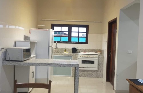 Canto do Mar Casa | A Casa de Praia, 2 Quartos, ate 7 Hóspedes com Piscina, Aconchegante e Segura