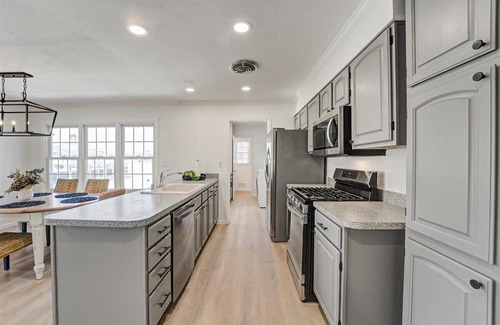 Mantoloking Casa | 4BR Family Waterfront with Pool - Private Dock
