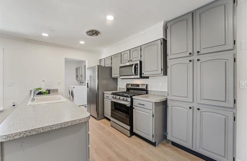Mantoloking Casa | 4BR Family Waterfront with Pool - Private Dock