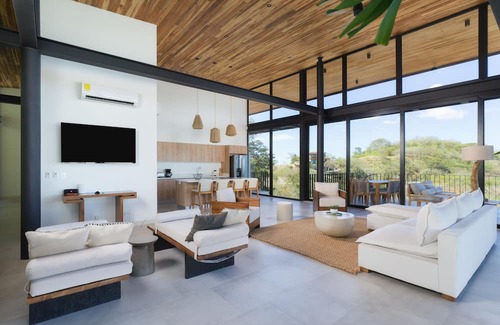 Tamarindo Casa | Spacious 4bedroom with spectacular view in gated community