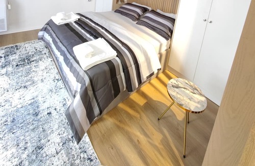 Pogradec Apartamento | Modern apartment in the city center, balcony with a lake view