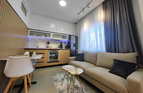 Pogradec Apartamento | Modern apartment in the city center, balcony with a lake view