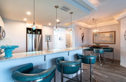 Merritt Island Apartamento | Luxury Condo with Pool and Gym at Cape Crossing