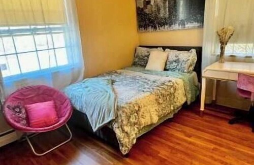 Framingham Casa | Quiet Home in a Safe Metro-west Boston Town