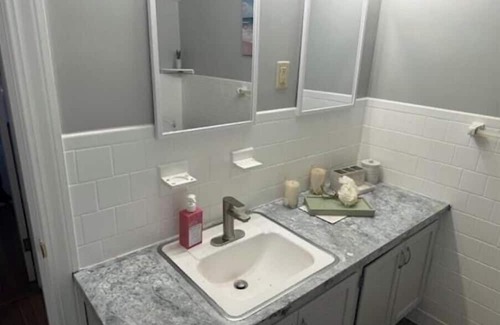 Framingham Casa | Quiet Home in a Safe Metro-west Boston Town
