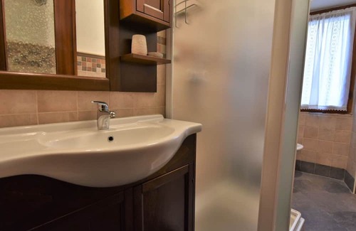 Temu Apartamento | Nice apartment for 4 people with TV, pets allowed and parking