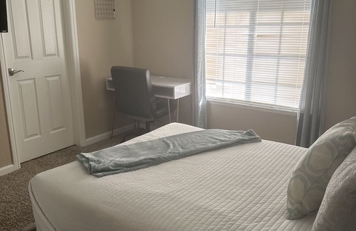 Modesto Condominio | Luxury, peaceful space Close to shopping and mall. Dave and buster’s, parks