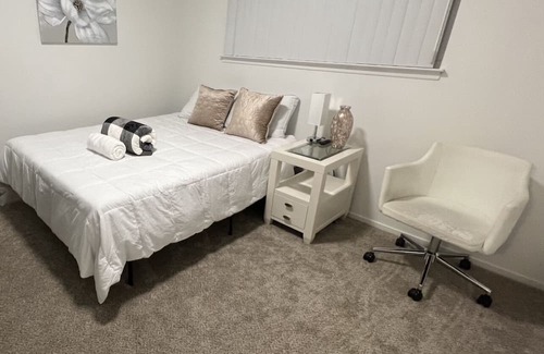 Stockton Casa | Lovely Charming Space